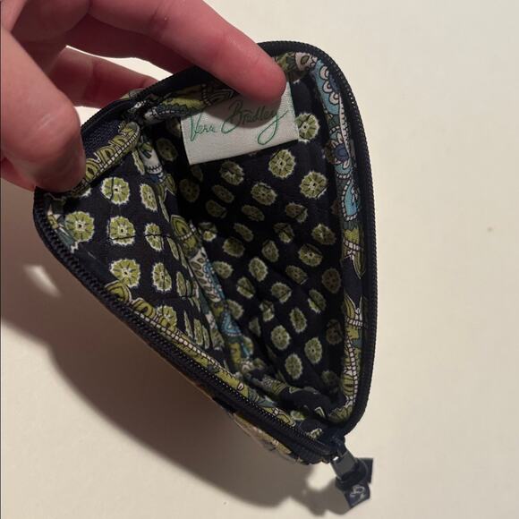 Vera Bradley small card and coin wallet with zipper - Picture 5 of 5